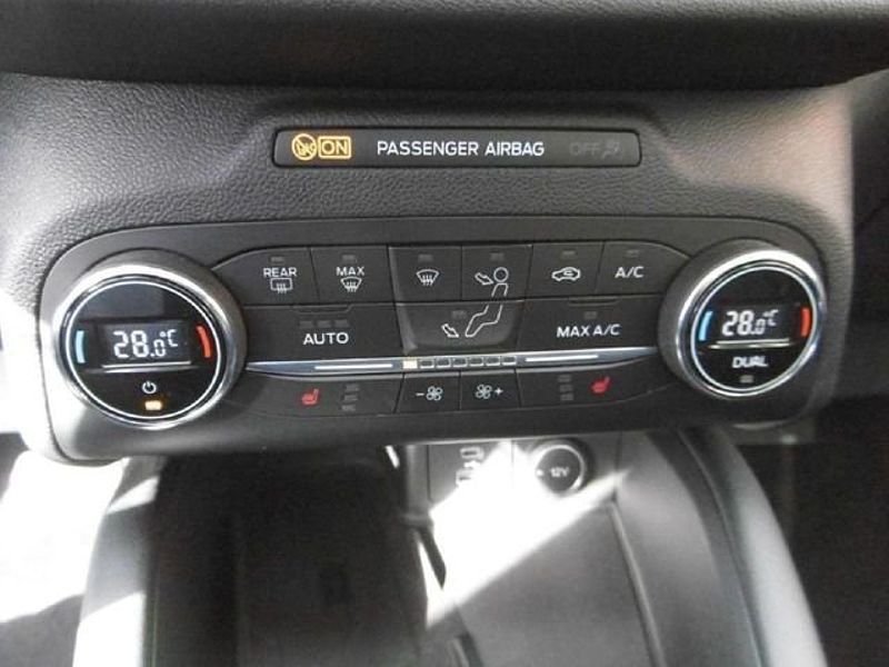 Ford Kuga Vignale PHEV 2.5 Panorama LED Navi 20Zoll L Vignale PHEV 2.5 Panorama LED Navi 20Zoll Leder
