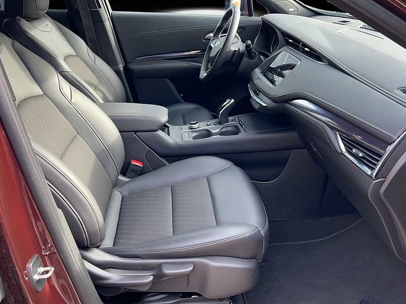 Cadillac XT4 Premium Luxury AWD